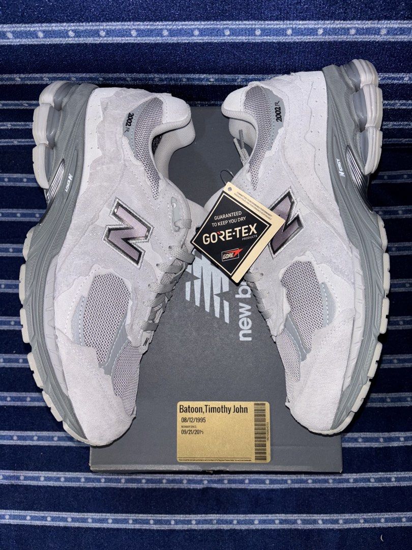 New Balance 2002R Protection Pack (Category: Sneakers) located in Pasig City. Submitted by timmybatoon (Listing ID 1467657226, Image 2). Description: New Balance 2002R Protection Pack Brand New with OG Box Size: 10 Price: 6,700 pesos.