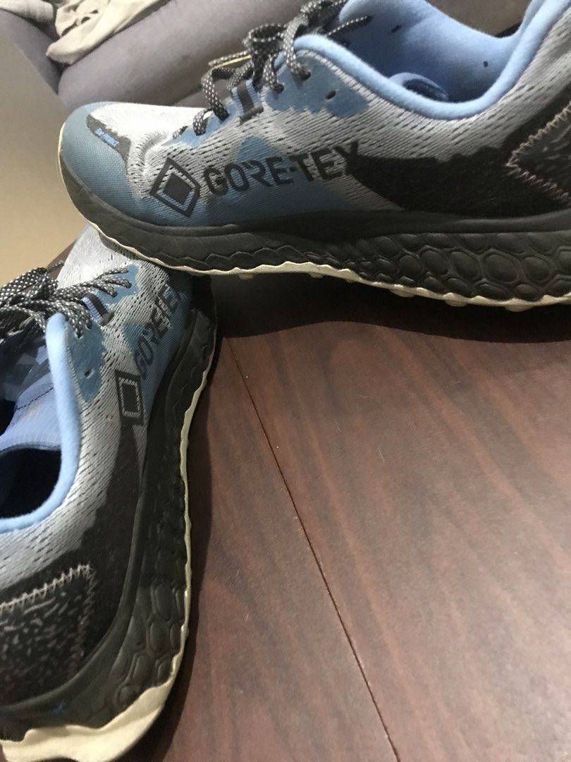 New balance Goretex- size us 10 (Category: Sneakers) located in Paranaque City. Submitted by arnold1482 (Listing ID 1467725459, Image 3). Description: New balance Goretex- Size US 10 Decluterring No box.