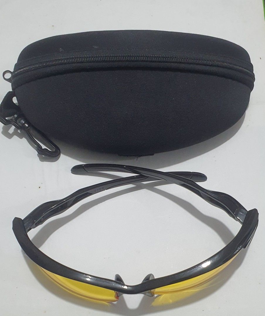 Night Vision Cycling Glasses with Hard Case (Category: Sunglasses & Eyewear) located in Castillejos. Submitted by hornets0000 (Listing ID 1467763712, Image 2). Description: Anti-Glare Night Vision Driving & Cycling Glasses (Model 3103) + Hard Case Description: • Features: Specialized anti-glare yellow lenses to reduce headlight glare and boost contrast during night driving, rain, or cycling. • Condition: Minimally used, smooth frame, lenses are c