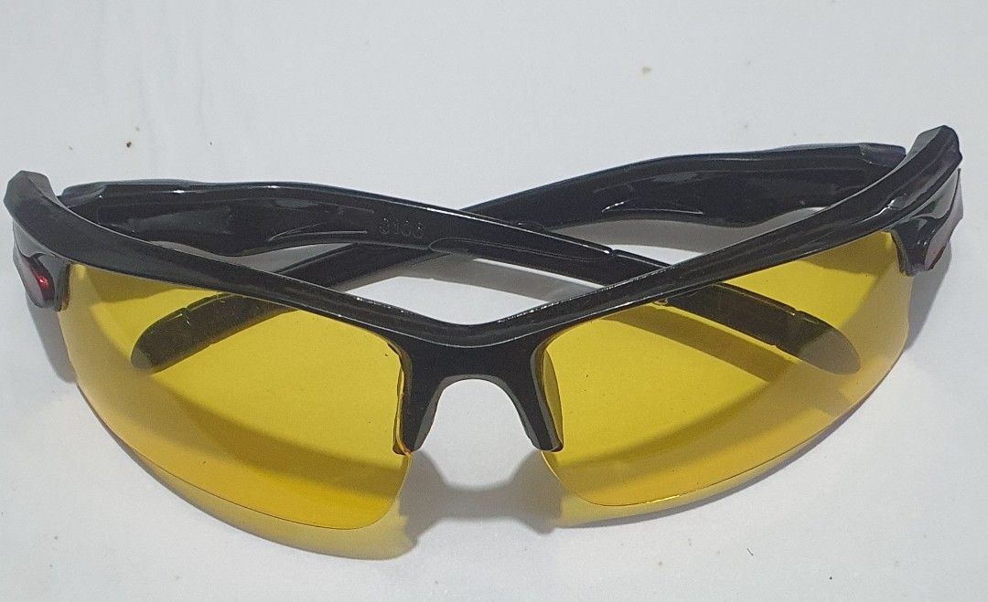 Night Vision Cycling Glasses with Hard Case (Category: Sunglasses & Eyewear) located in Castillejos. Submitted by hornets0000 (Listing ID 1467763712, Image 1). Description: Anti-Glare Night Vision Driving & Cycling Glasses (Model 3103) + Hard Case Description: • Features: Specialized anti-glare yellow lenses to reduce headlight glare and boost contrast during night driving, rain, or cycling. • Condition: Minimally used, smooth frame, lenses are c