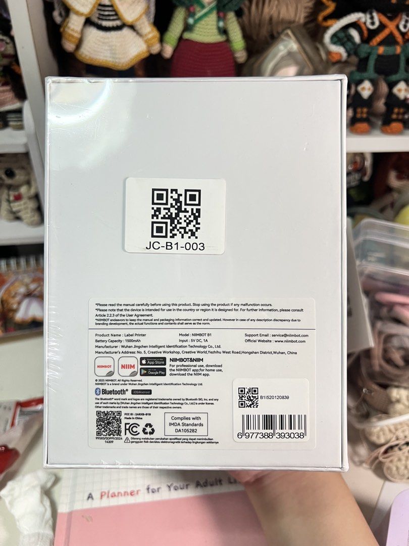 Niimbot B1 Thermal Label Smart Printer in GREEN (Category: Printers, Scanners & Copiers) located in Valenzuela. Submitted by elicxxe (Listing ID 1467712678, Image 3). Description: FOR SALE! Niimbot B1 Smart Label Printer in GREEN 💚 ✨ Brand new and sealed! I accidentally scratched the plastic seal at the bottom, which is why I circled that part in the photo. however thr seal remains intact, and the item is still brand new and unopened ₱1,450 Come