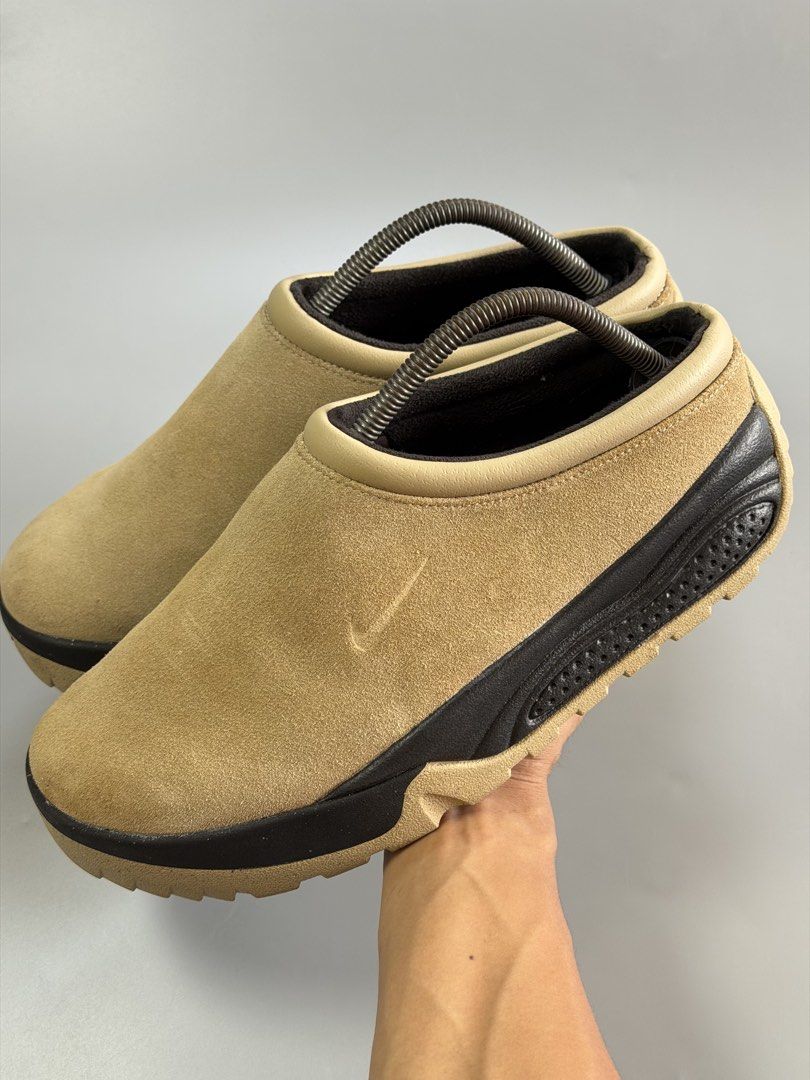 Nike Acg Rufus (Category: Sneakers) located in Manila. Submitted by thriftfinds_dvo (Listing ID 1467761827, Image 1). Description: Nike Acg Rufus Excellent condition Us 9/Cm 27 Price:3,500 Loc:Davao city📍.