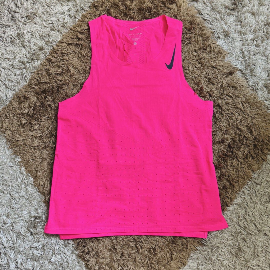 NIKE AEROSWIFT SINGLET (Category: Activewear) located in Manila. Submitted by visvim24 (Listing ID 1467652097, Image 1). Description: sz Med.