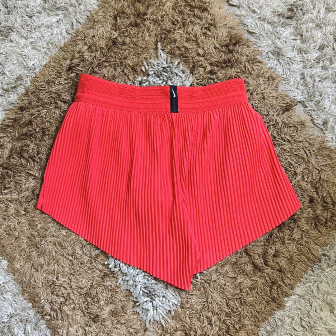 NIKE AEROSWIFT SPLIT SHORT (Category: Activewear) located in Manila. Submitted by visvim24 (Listing ID 1467653273, Image 3). Description: size small.