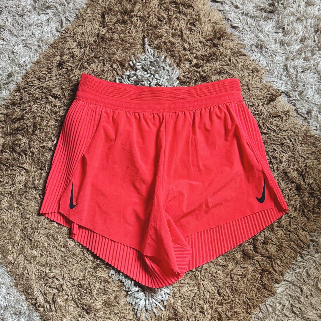 NIKE AEROSWIFT SPLIT SHORT (Category: Activewear) located in Manila. Submitted by visvim24 (Listing ID 1467653273, Image 1). Description: size small.
