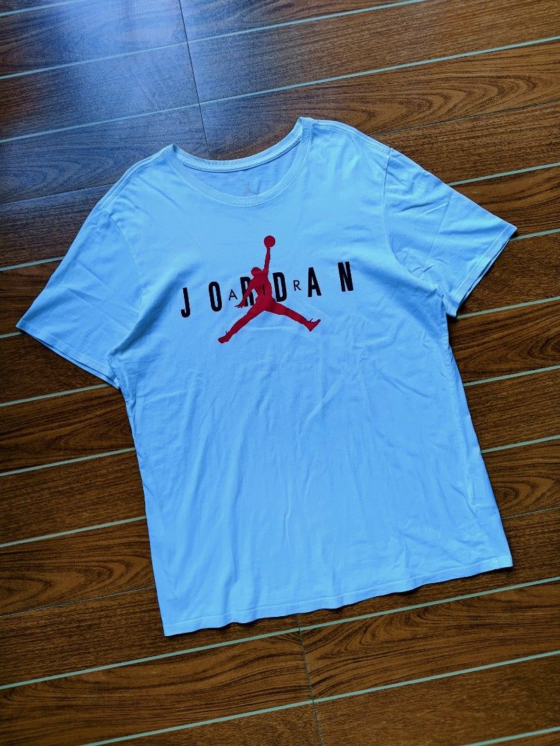 Nike Air Jordan Tee (White) (Category: Tshirts & Polo Shirts ) located in Davao. Submitted by raymnd89 (Listing ID 1467634503, Image 1). Description: Nike Air Jordan Tee Color: White S: XL on tag, can fit Large to XL L: 27.5 W: 20 Good condition Already washed Issue: none.