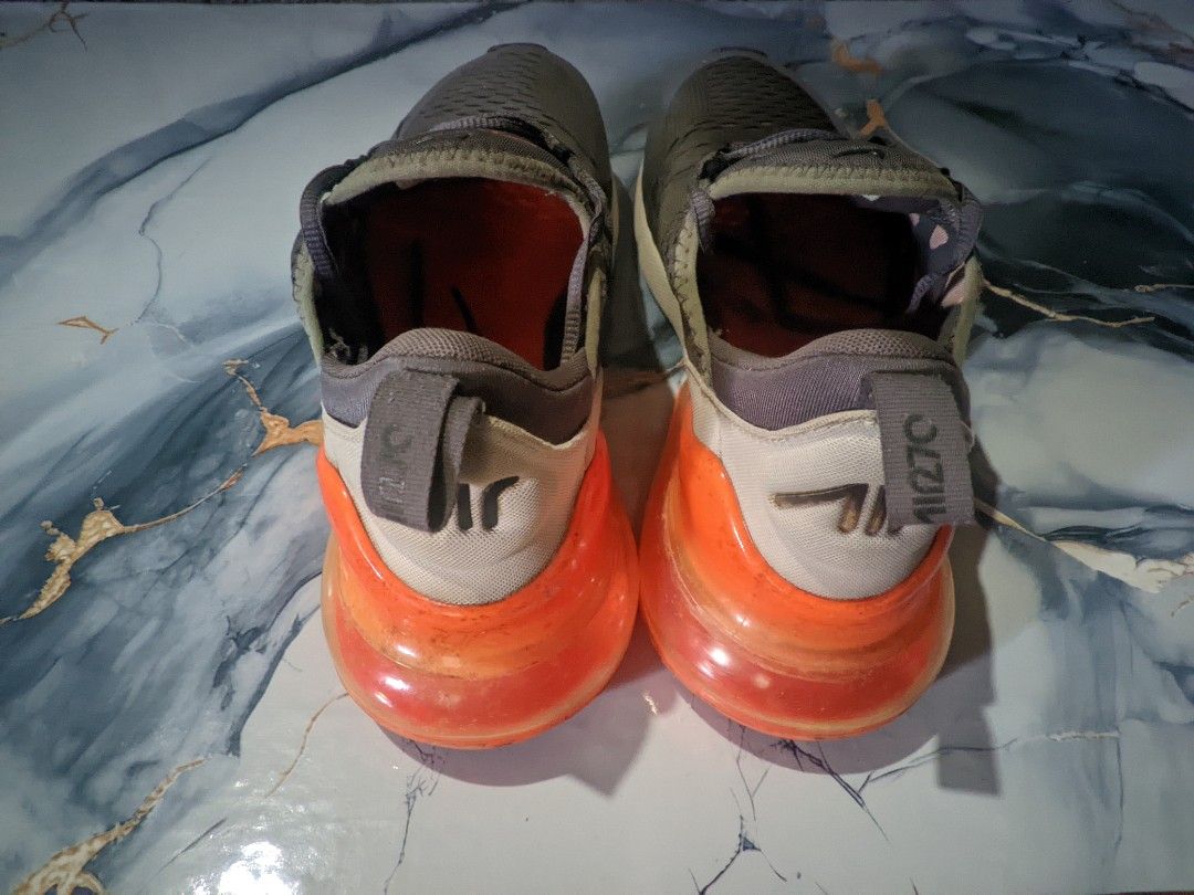Nike air max 270 (Category: Casual Shoes) located in Tayug. Submitted by jhedgalvez (Listing ID 1467637094, Image 3). Description: Size US 8 / EUR 41 Condition 6.5/10 - No Box Air bubble SOLID, no leak Colorway: Anthracite / Hot Punch Orange (AH8050-024) ₱2,4 00 Nego! the bubbles only have some minor scratches but not leaking.