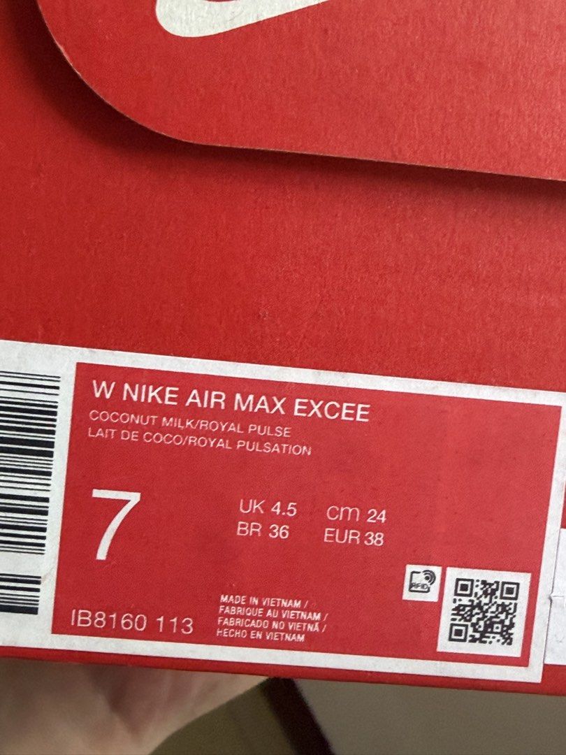 Nike Air Max Excee (Category: Sneakers) located in Quezon City. Submitted by laranessss (Listing ID 1467611657, Image 2). Description: Nike Air max excee Bought from Nike outlet Laguna Size 7 W Brand new.