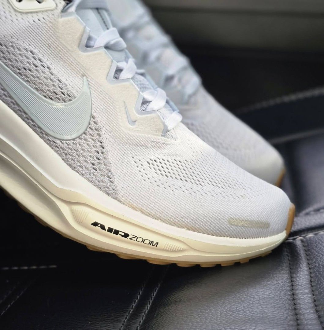 Nike Air Zoom Pegasus 41 'Sail' 🤍 (Category: Sneakers) located in Makati City. Submitted by soleparkmnl (Listing ID 1467645175, Image 2). Description: Nike Air Zoom Pegasus 41 'Sail' 🤍 Sizes: US 7.5 ( women ) Brandnew • Legit • Complete with box 3,090 PHP ONLY! ( 7,395 SRP ) 📌 Issue: fitted pair. Minimal dirt. 📌 We entertain COP/COD transactions. 📍 Makati City 📦 We ship nationwide 📩 DM for more details. 📸 ACTUAL PHOTOS..