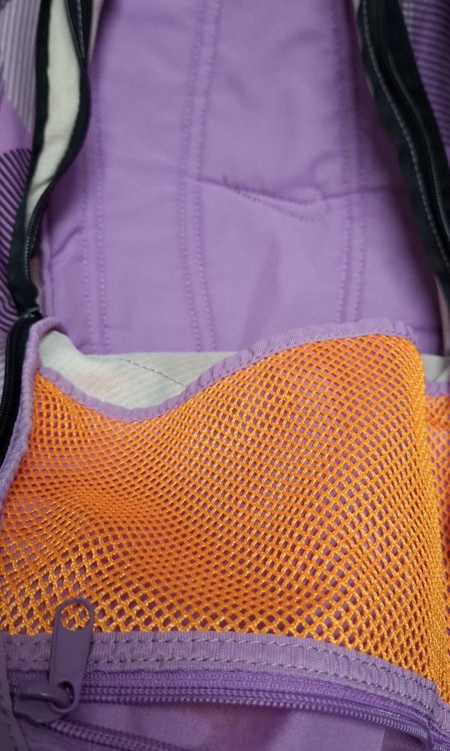 NIKE backpack (Category: Backpacks) located in Makati City. Submitted by emmanblue (Listing ID 1467610900, Image 3). Description: please see photos for description original.
