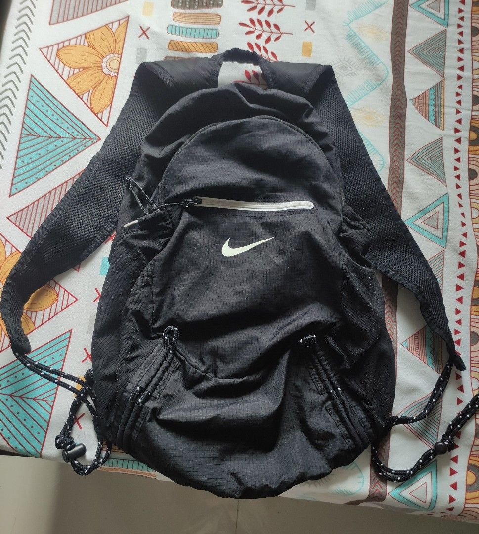 Nike backpack (Category: Backpacks) located in Batangas. Submitted by simply.april (Listing ID 1467631027, Image 1). Description: selling my preloved items.
