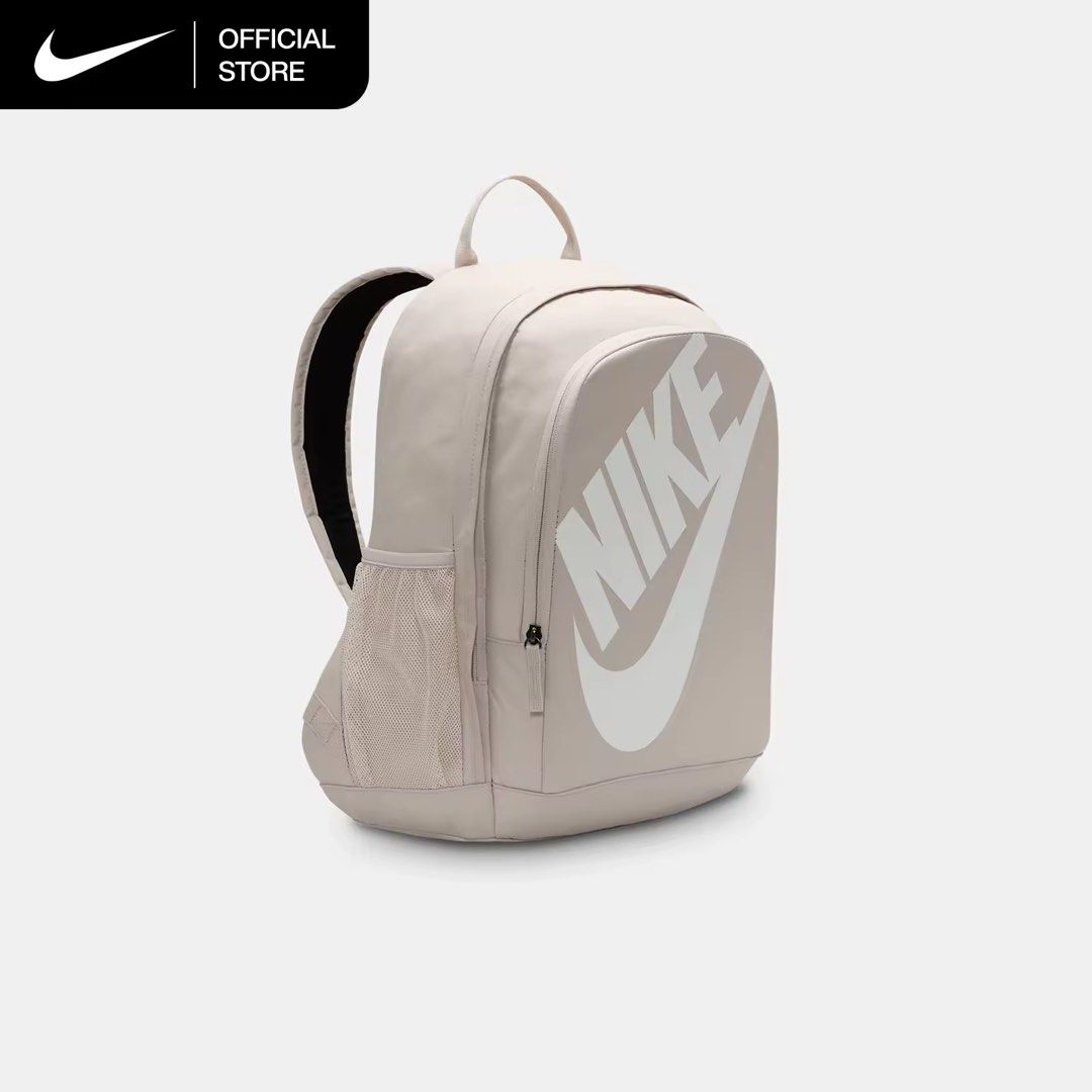 NIKE BACKPACK 26L (Category: Backpacks) located in Cavite. Submitted by koloretemnl (Listing ID 1467735502, Image 1). Description: .
