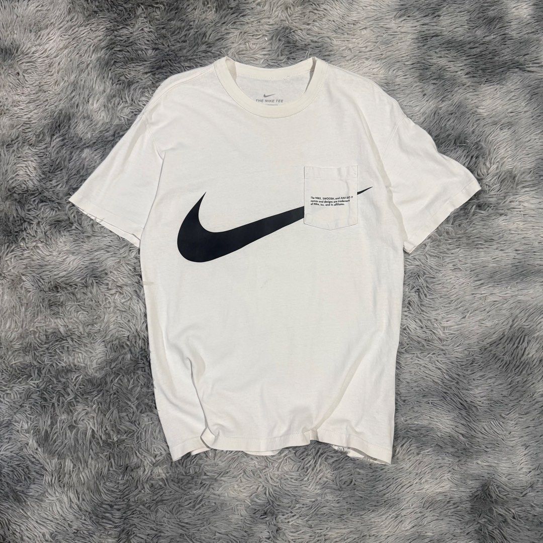 Nike Big Swoosh Shirt (Category: Tshirts & Polo Shirts ) located in Mandaluyong City. Submitted by iamkageki (Listing ID 1467733154, Image 1). Description: Sz M 21x28.
