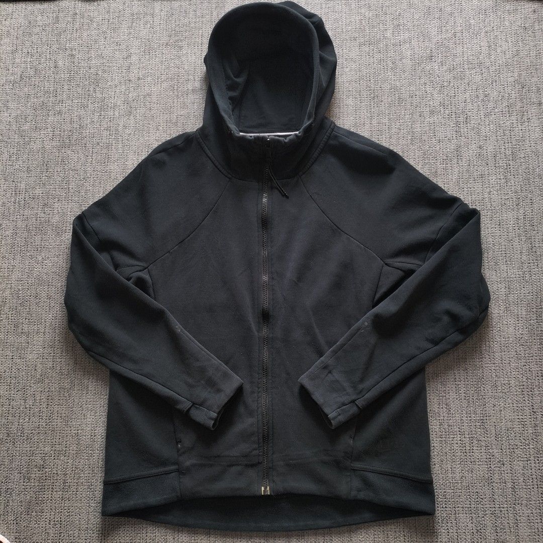Nike Black Zip-Up Hoodie (Category: Hoodies) located in Taytay. Submitted by calmtree-6248 (Listing ID 1467637812, Image 1). Description: - Brand: Nike - Item: Zip-up hoodie - Color: Black - Size: L (Best for chest ~90cm, height 160-170cm) - Material: 69% cotton, 31% polyester blend - Features: Structured hood, toggle zipper pull, regular fit, standard long sleeves - Condition: Great everyday layering piece, easy to throw on.