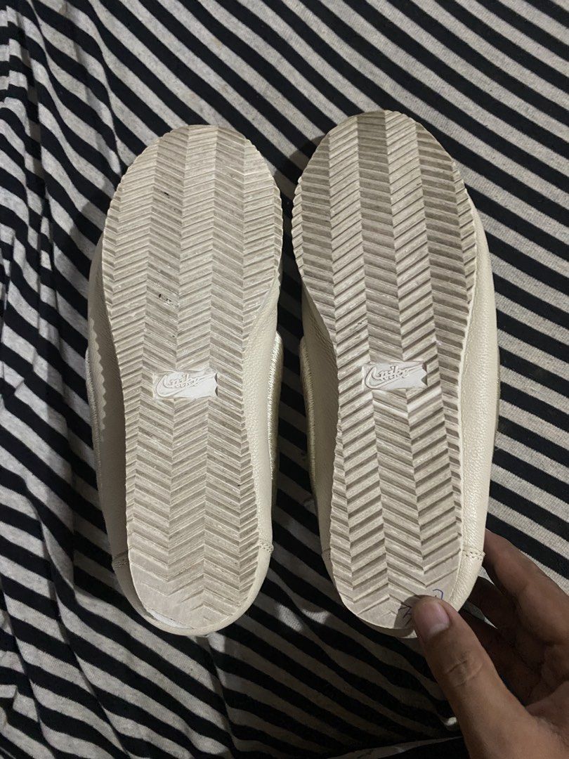 Nike Cortez (Category: Sneakers) located in Cebu City. Submitted by rustyyyyy. (Listing ID 1467657349, Image 3). Description: Size 9.5 women’s Excellent condition.
