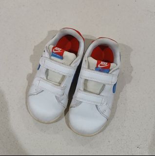 (Category: ) located in . Submitted by thethriftcity2024 (Listing ID 1467647352, Image 1). Description: .