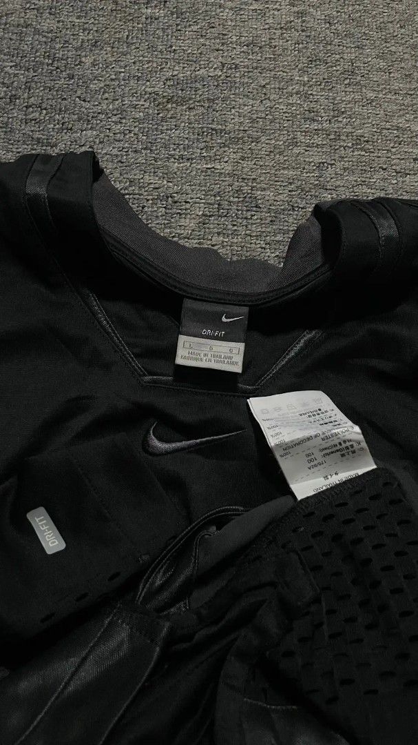 Nike Dri-FIT Jersey (Category: Activewear) located in Manila. Submitted by jusss121 (Listing ID 1467717375, Image 3). Description: 23 Width 28.5 Length As new No issue PM/DM 💌.