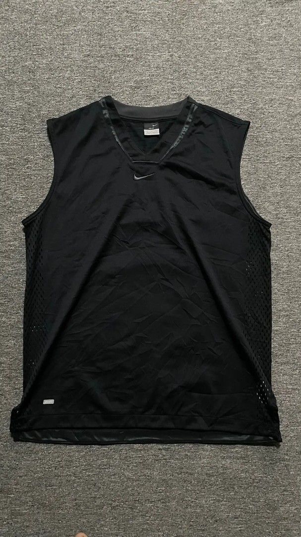 Nike Dri-FIT Jersey (Category: Activewear) located in Manila. Submitted by jusss121 (Listing ID 1467717375, Image 1). Description: 23 Width 28.5 Length As new No issue PM/DM 💌.