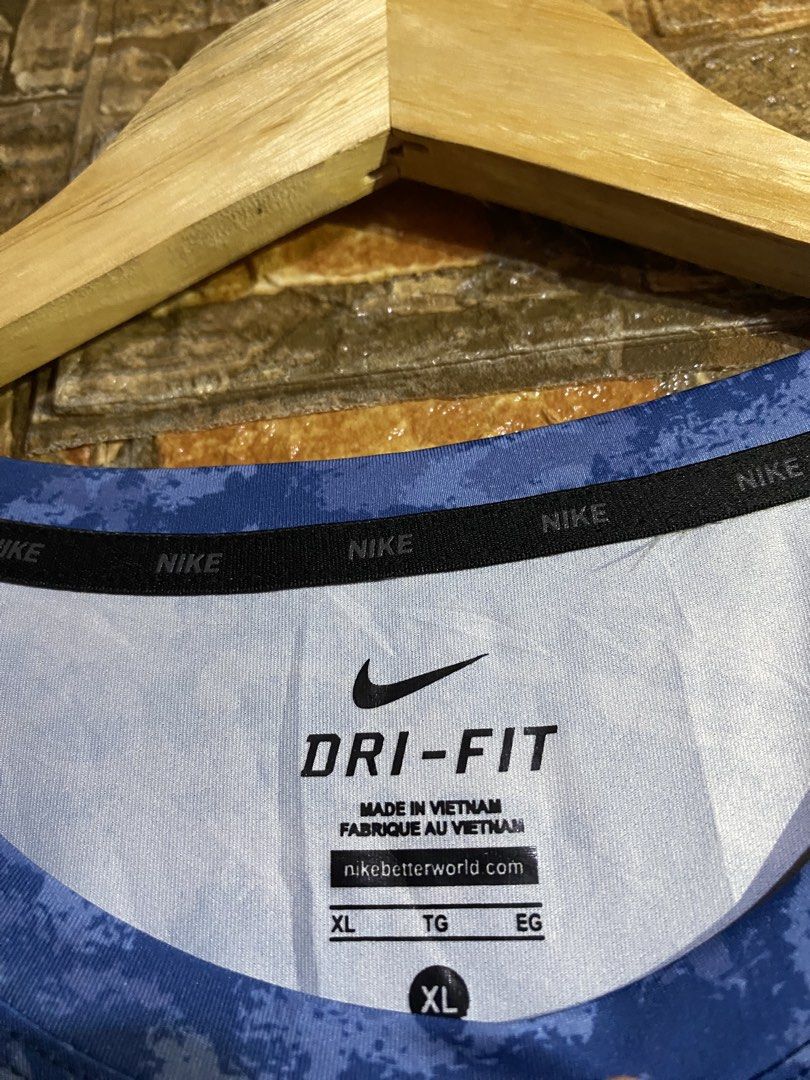 NIKE DRIFIT SHIRT (Category: Tshirts & Polo Shirts ) located in Cebu City. Submitted by arsenyong (Listing ID 1467746918, Image 3). Description: 22 by 28 Excellent No issue .