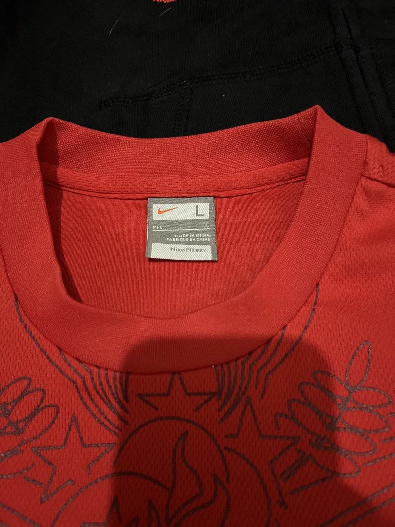 nike dryfit tee (Category: Activewear) located in Pasay City. Submitted by metro_thrift (Listing ID 1467645673, Image 3). Description: no issue good condition 21x27.