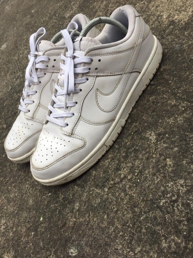 Nike Dunk Low size 9.5 Triplewhite Shoes (Category: Sneakers) located in Naga. Submitted by bonethugz1822 (Listing ID 1467736929, Image 1). Description: 1500 shipped na Verygood condition 9/10 No issues need wash lang As is.