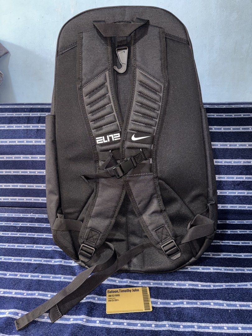 Nike Elite Backpack 38L (Category: Backpacks) located in Pasig City. Submitted by timmybatoon (Listing ID 1467668853, Image 2). Description: Nike Elite Backpack 38L Brand new with tag and plastic Price: 3,100 pesos .