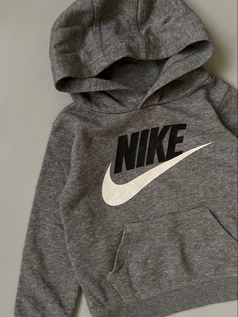 nike hoodie (Category: Babies & Kids Fashion) located in Bacoor. Submitted by seven_steal (Listing ID 1467748844, Image 1). Description: nike hoodie euc 1-2T.