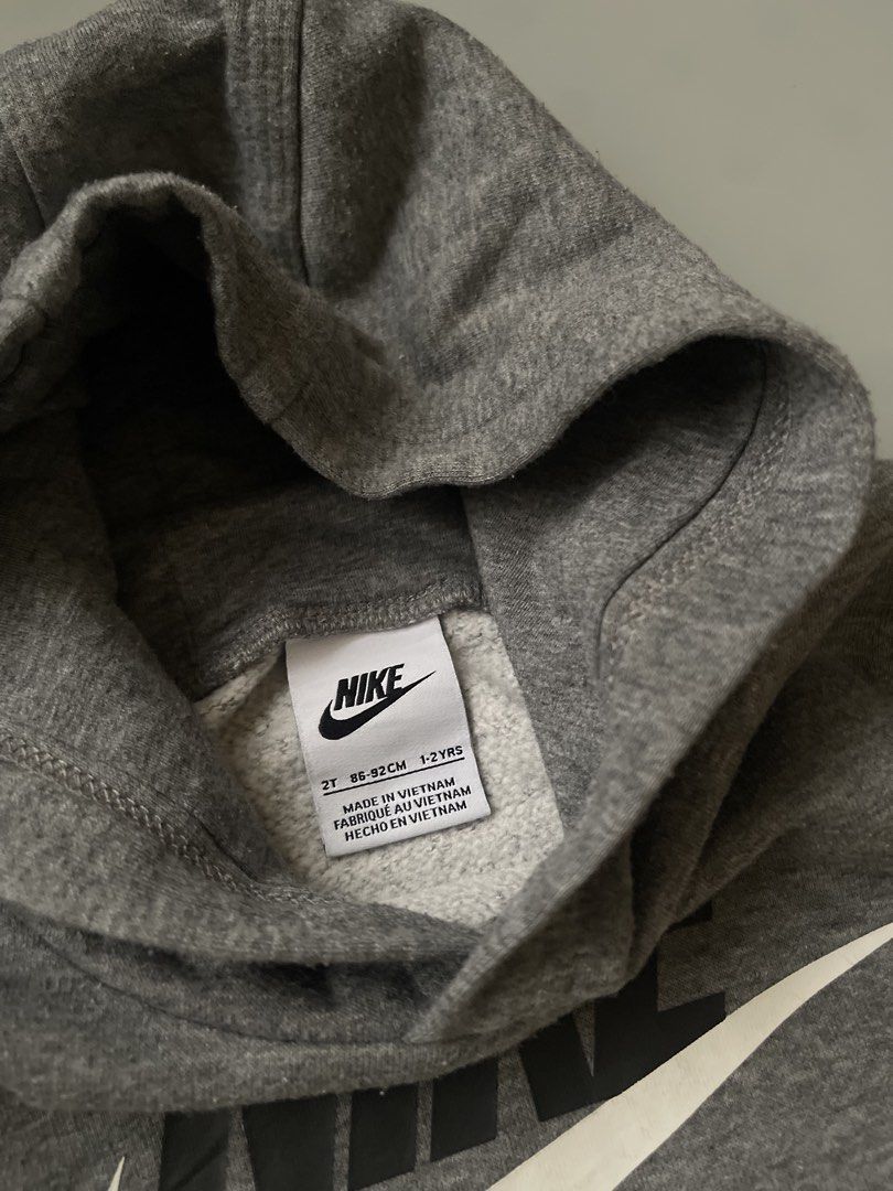nike hoodie (Category: Babies & Kids Fashion) located in Bacoor. Submitted by seven_steal (Listing ID 1467748844, Image 2). Description: nike hoodie euc 1-2T.