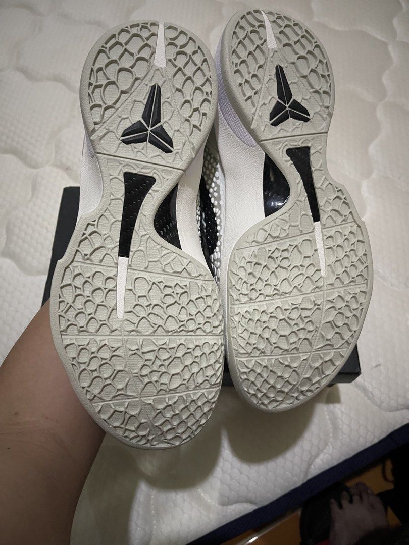 Nike Kobe VI Protro Sail (Category: Sneakers) located in Caloocan City. Submitted by deocampoer61300 (Listing ID 1467722699, Image 3). Description: Nike Kobe VI Protro BNDS SZ 9 US Complete with 2 extra laces.