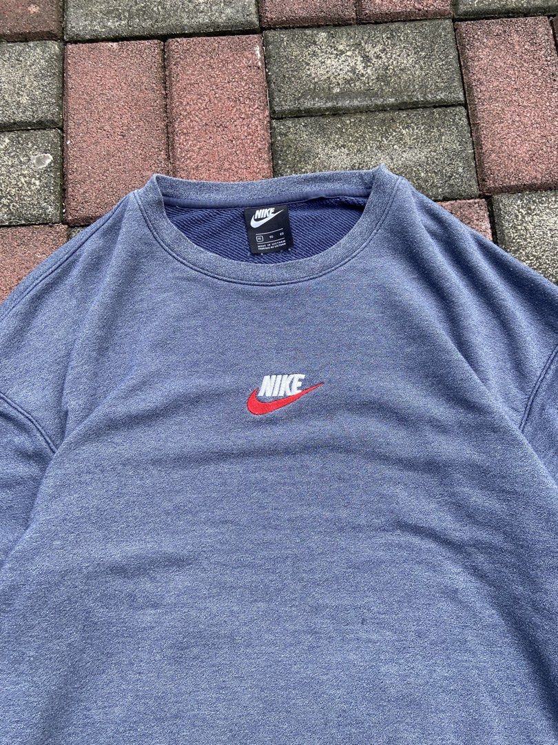 Nike Mid Logo Crew Sweatshirt (Category: Coats, Jackets and Outerwear) located in Naga. Submitted by marcbiench83020 (Listing ID 1467721193, Image 3). Description: Nike Mid Logo Crew Sweatshirt Dimes: 22x27 Size: L-X\L Condition: Excellent Condition Color Rate: 9/10 Issue: None .