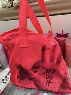 (Category: ) located in . Submitted by shopwithAYU (Listing ID 1467713203, Image 1). Description: .