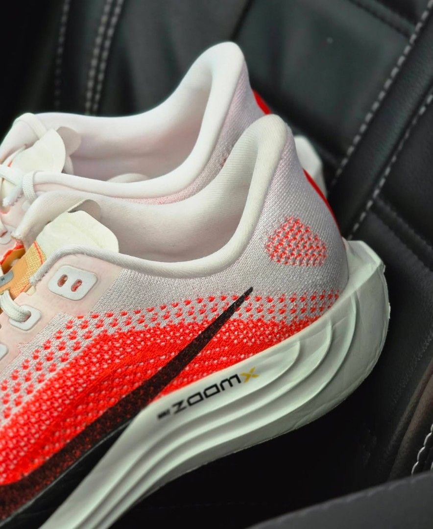 Nike Pegasus Plus 'White/Bright Crimson' ⚡️ (Category: Sneakers) located in Makati City. Submitted by soleparkmnl (Listing ID 1467688460, Image 2). Description: Nike Pegasus Plus 'White/Bright Crimson' ⚡️ Sizes: US 9 ( men ) Brandnew • Legit • Complete with box 3,990 PHP ONLY! ( 9,895 SRP ) 📌 Issue: Slight dirt. ( Right pair ) 📌 We entertain COP/COD transactions. 📍 Makati City 📦 We ship nationwide 📩 DM for more details. 📸 ACTUAL PHOTOS..