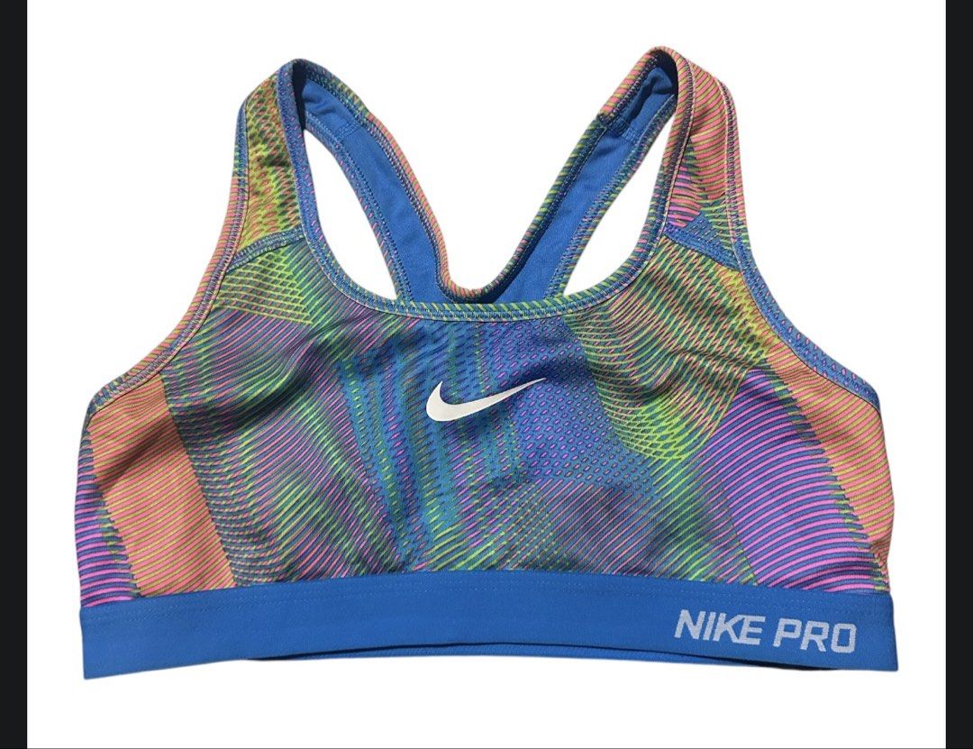 Nike pro sports bra size large (Category: Activewear) located in Iba. Submitted by xooperfindslb (Listing ID 1467632361, Image 2). Description: Nike pro sports bra size large Color: multicolor Good condition No issue.