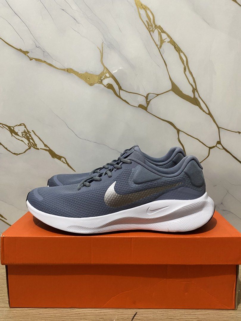 NIKE REVOLUTION 7 ROAD RUNNING (Category: Sneakers) located in Talisay. Submitted by hustlethrift_2600 (Listing ID 1467647908, Image 1). Description: BELOW SRP DEAL (ONHAND PAIRS) ₱1,699 ONLY! (SRP ₱2,895) NIKE REVOLUTION 7 ROAD RUNNING 11 US 45 EURO USED ONCED | COMPLETE BOX 👟 100% Authentic/Legit 📦 Ready to ship 🚚 J&T (Door to door) & Maxim 📍 Dumlog Talisay City, Cebu.