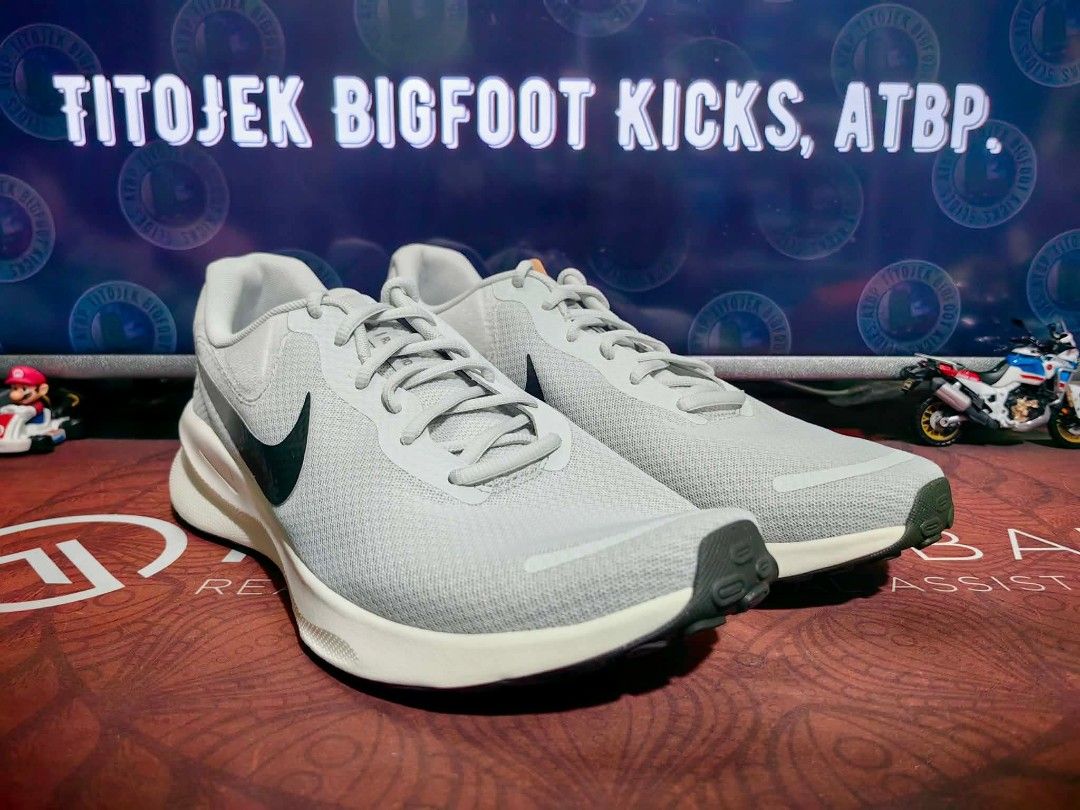 Nike Revolution 7 size 13 US (Category: Sneakers) located in Pasig City. Submitted by titojek (Listing ID 1467709873, Image 1). Description: ⚠️ For sale only. 🔥 Brand new and legit N!ke Revolution 7 size 13 US. 💵 1,700. Fixed price (below SRP) 🛵 Lalamove or Grab ✈️ J&T and JRS (no rush shipping) 💳 Payment • Gcash or Security Bank ❌ Wala na akong meet up. ❌ Walang COD/COP. ❌ Walang Sh0pee checkout. 📍Pinagbuhatan, Pasig City 💡Actual product c