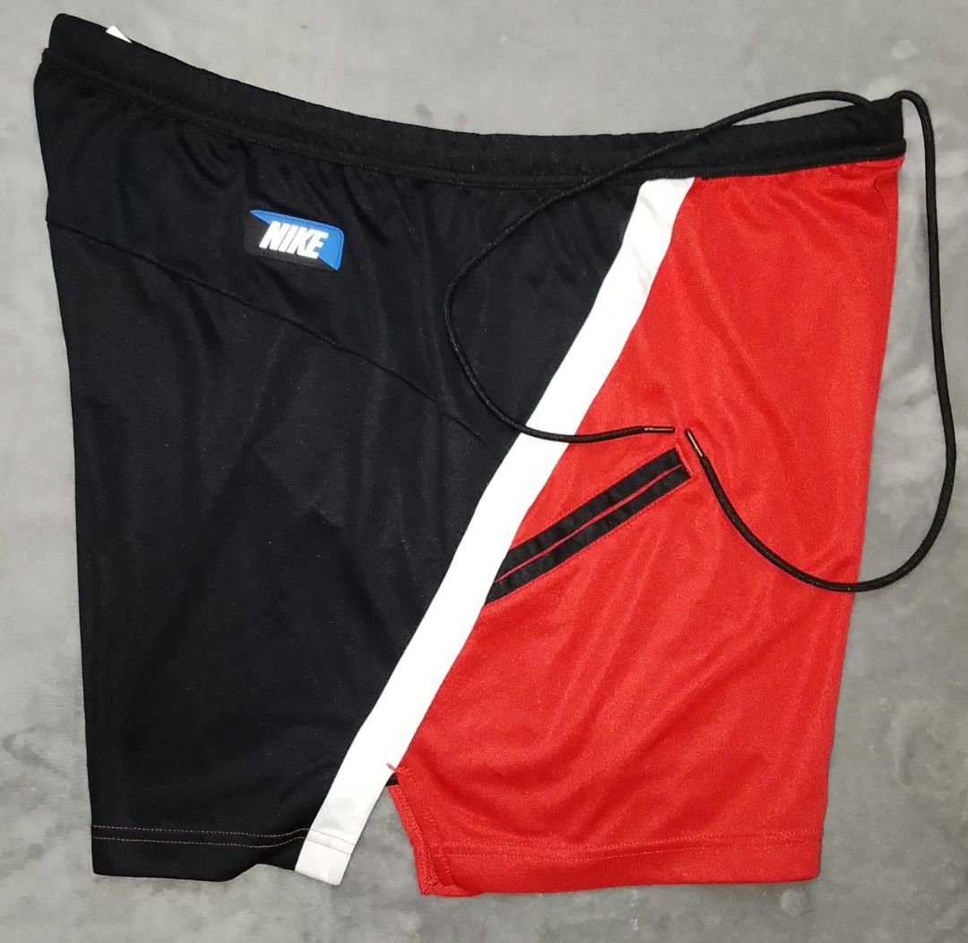Nike Script Short ( Above the Knee ) (Category: Shorts) located in Manila. Submitted by kayzthawan (Listing ID 1467677050, Image 3). Description: ₱350.00 💎 Nike Script Short ( Above the Knee) Size; XXLarge Dimes: 38-44 x 17 Condition: Excellent Condition: 9.5 Issue : Small Yellow Stain.