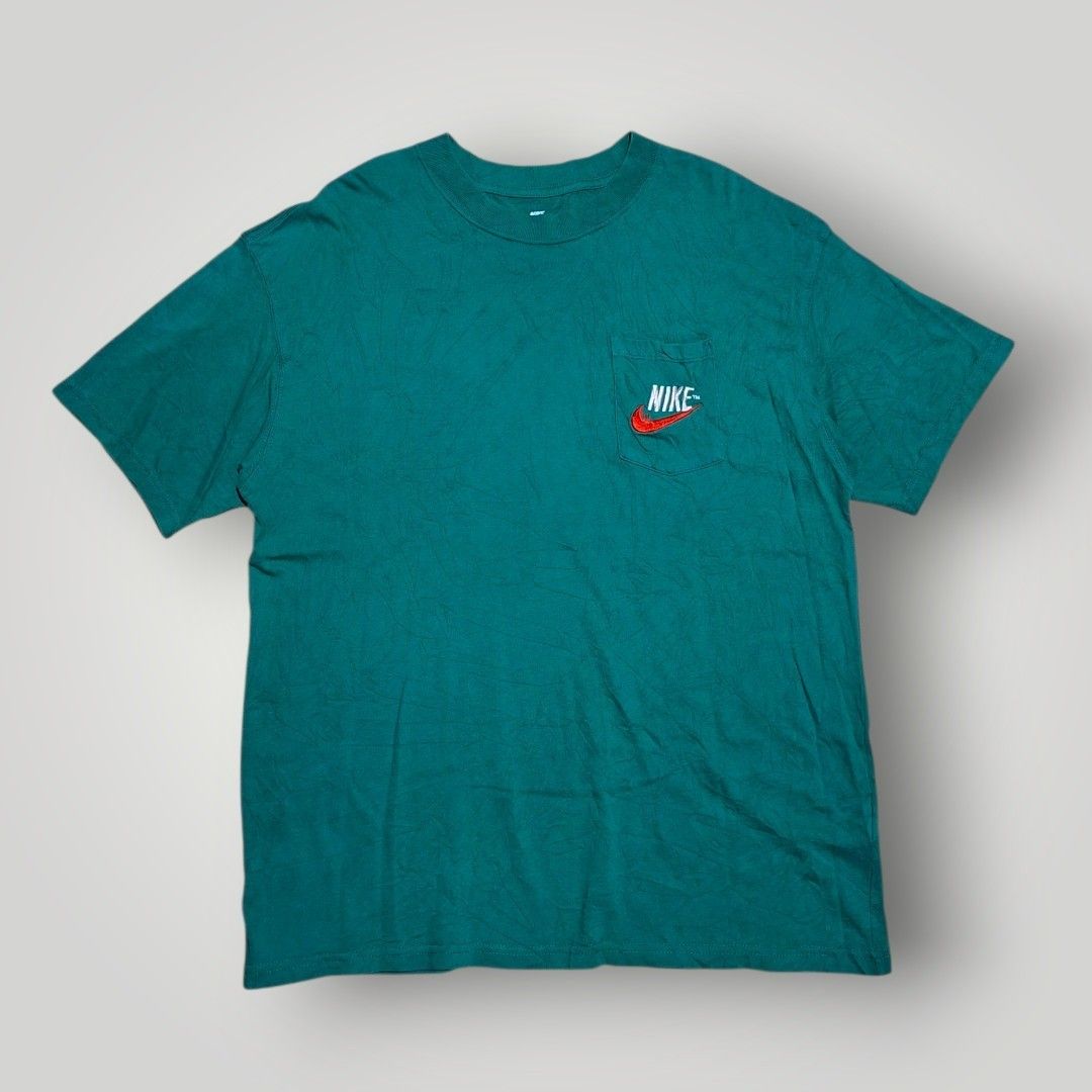 Nike shirt mens (Category: Tshirts & Polo Shirts ) located in Manila. Submitted by markjethro.rubenta (Listing ID 1467768532, Image 1). Description: Nayk Men's Tee ✅️ Dimes : L 28 x W 21.5 Condition & Color rate : Excellent Condition 💯 Issue: 🙅‍♂️ ❌️ Item price: For only 580💰 Location: Iligan City ( JNT Courier )📌 Message me lang Po for more inquiries 📥.