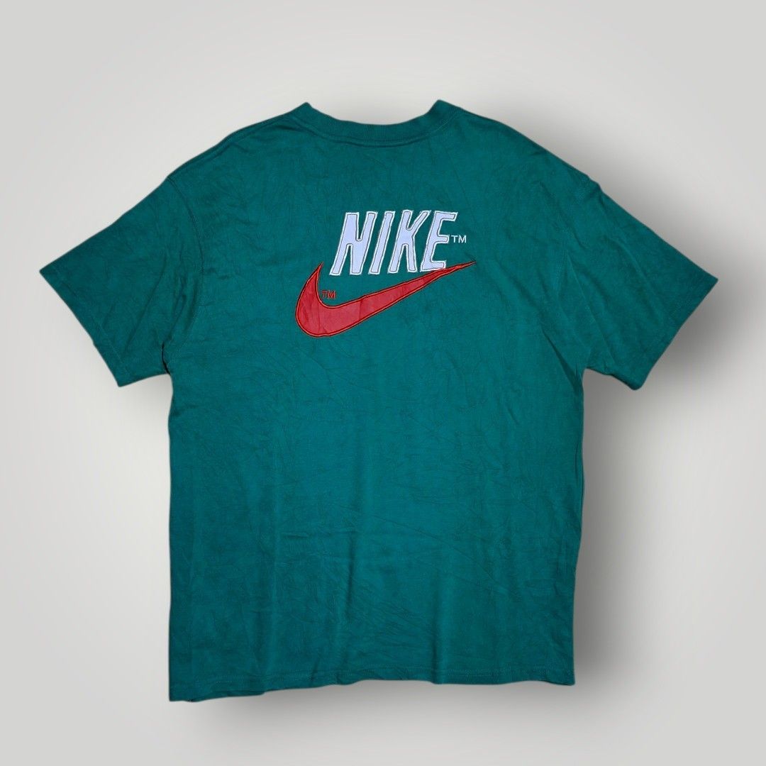 Nike shirt mens (Category: Tshirts & Polo Shirts ) located in Manila. Submitted by markjethro.rubenta (Listing ID 1467768532, Image 2). Description: Nayk Men's Tee ✅️ Dimes : L 28 x W 21.5 Condition & Color rate : Excellent Condition 💯 Issue: 🙅‍♂️ ❌️ Item price: For only 580💰 Location: Iligan City ( JNT Courier )📌 Message me lang Po for more inquiries 📥.