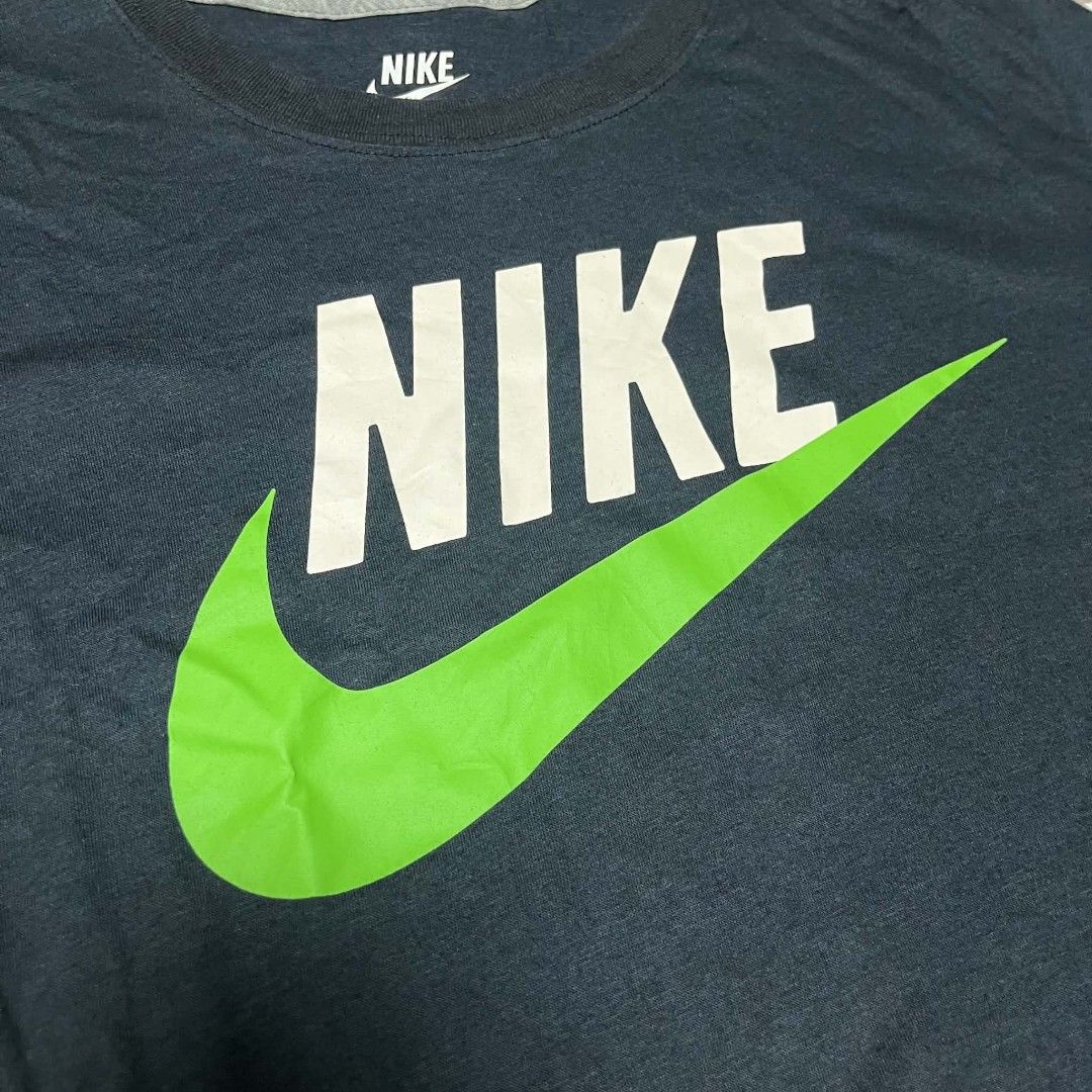 Nike slim fit (Category: Activewear) located in San Pablo. Submitted by reyfox (Listing ID 1467697725, Image 3). Description: fits medium.