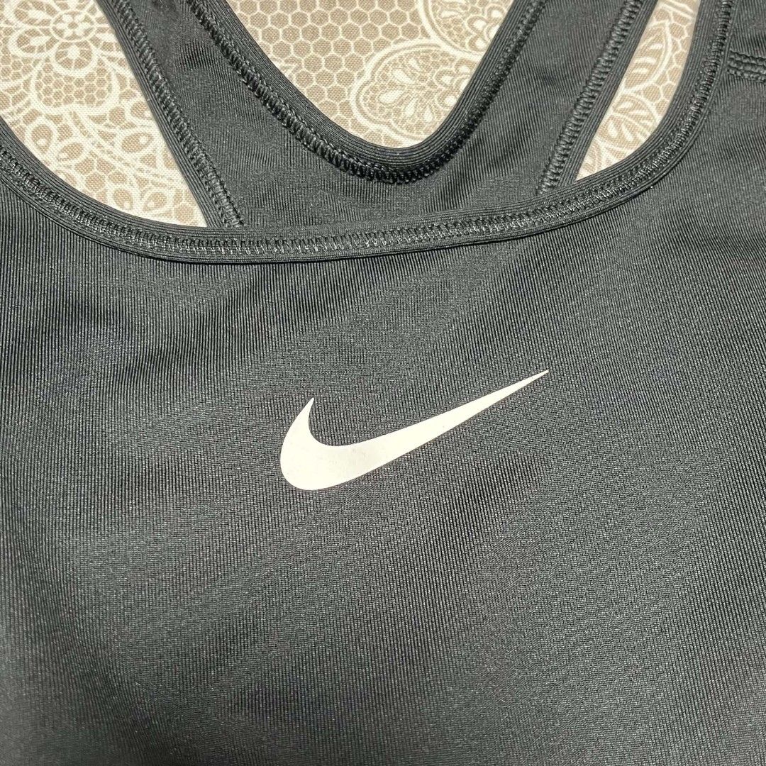 Nike sports bra (Category: Activewear) located in San Pablo. Submitted by reyfox (Listing ID 1467673085, Image 3). Description: shipping via jnt gcash payment.