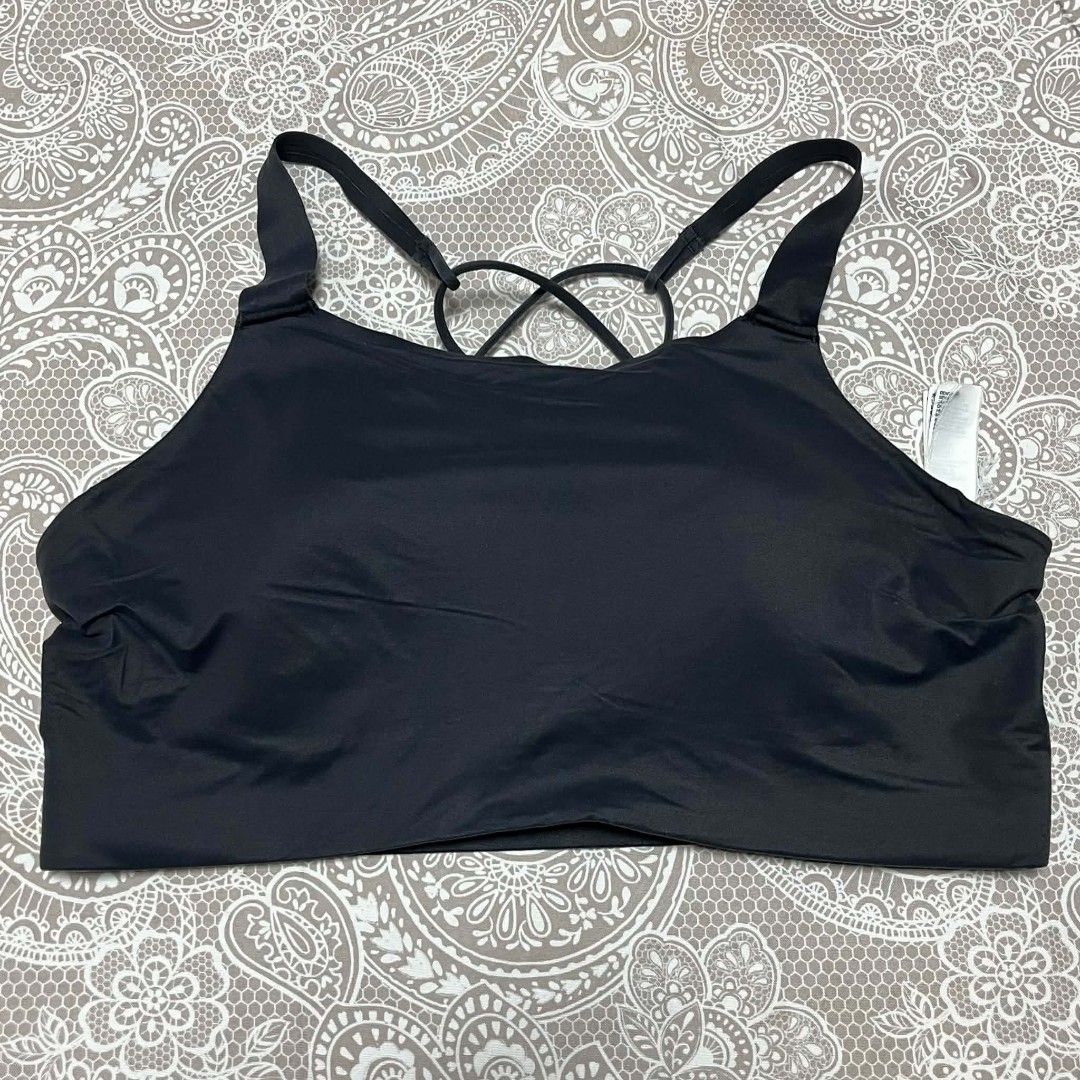 Nike sports bra (Category: Activewear) located in San Pablo. Submitted by reyfox (Listing ID 1467674820, Image 1). Description: shipping via jnt gcash payment.