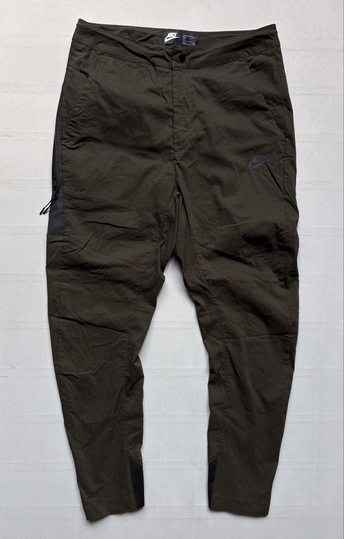 NIKE Tech Woven OLIVE (Category: Trousers) located in Baguio. Submitted by viibodegaaa (Listing ID 1467735087, Image 1). Description: Item: NIKE Tech Woven OLIVE Size: 30 Waist: 16’ Length: 38.5’ Leg opening: 5’ Price: 1480.