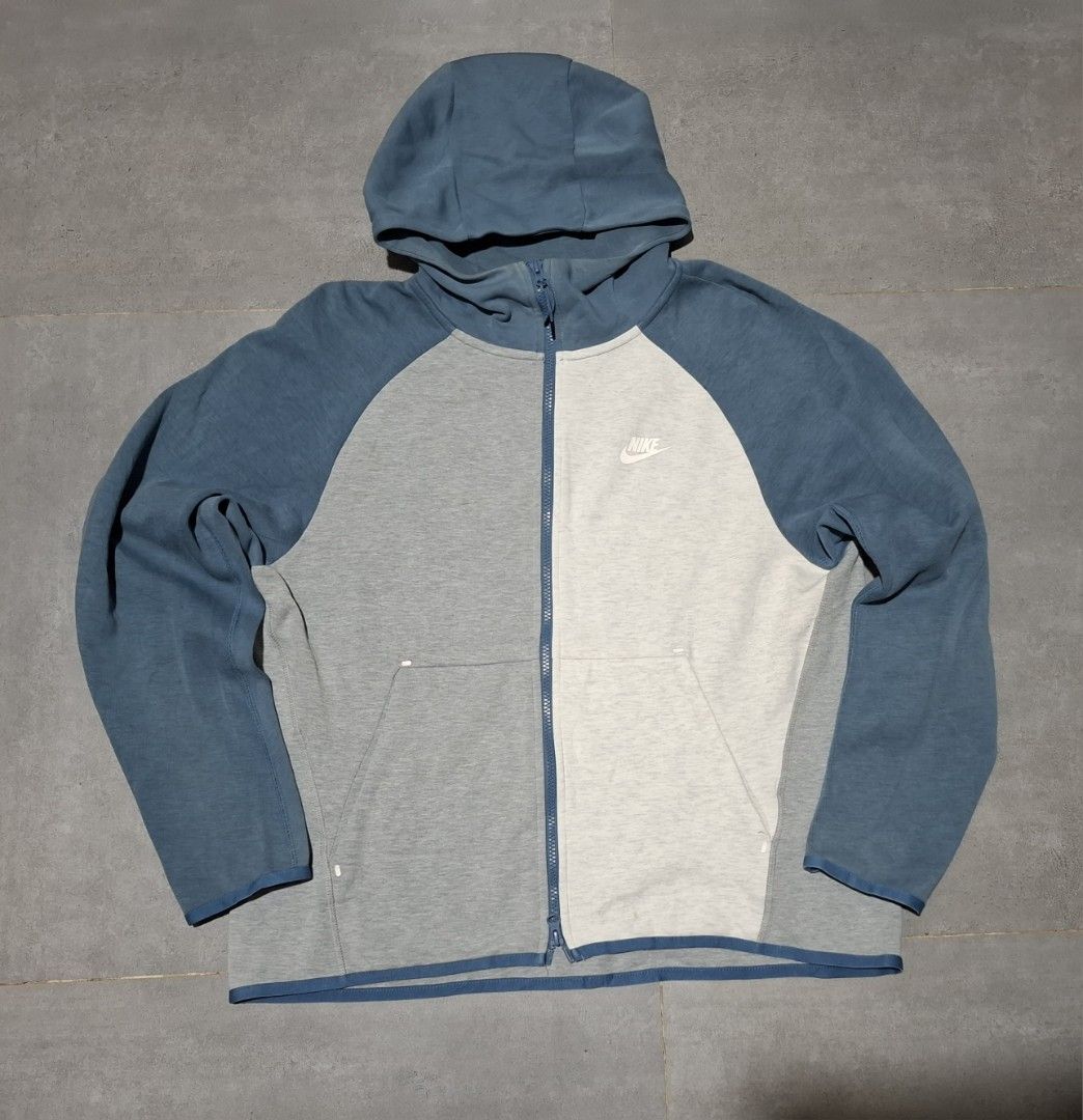 Nike Techfleece Fullzip hoodie (Category: Activewear) located in Rizal. Submitted by marcothrifts (Listing ID 1467711498, Image 1). Description: Nike Techfleece Fullzip hoodie XL on tag Width: 22 Length: 25 Color rate: 9.9/10 Verygood Condition No issue.