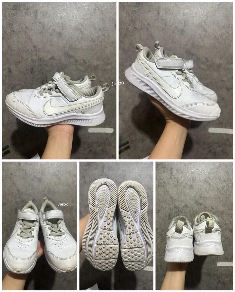 Nike Varsity Leather White (Category: Babies & Kids Fashion) located in Manila. Submitted by jade_preloved19 (Listing ID 1467676291, Image 1). Description: Nike Varsity Leather White Size 2Y | 21cm 💯original With box ₱500 only.