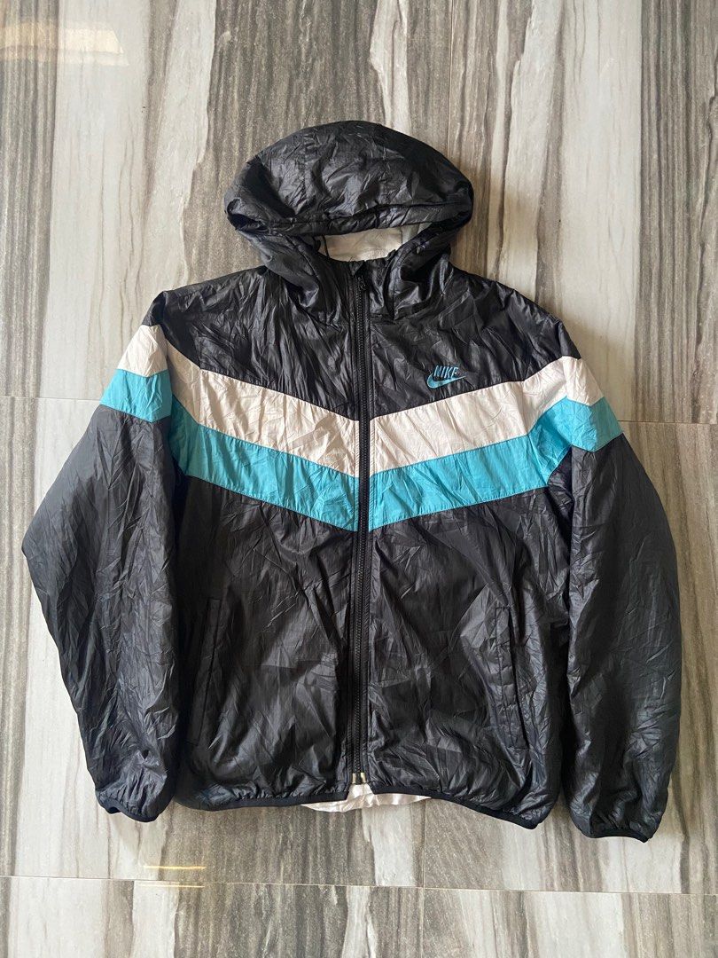 Nike vintage windbreaker tritone (Category: Coats, Jackets and Outerwear) located in Tukuran. Submitted by retrothrifter88 (Listing ID 1467624512, Image 1). Description: 23x27 .