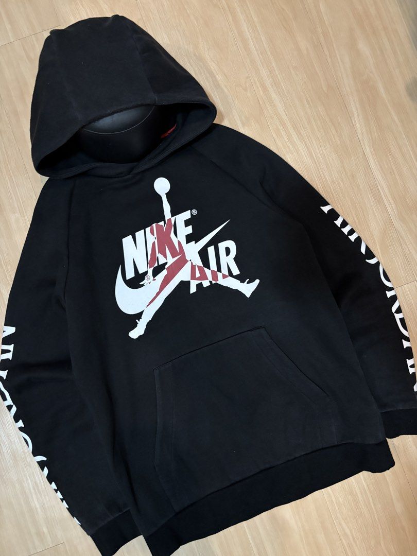 Nike x Air J0rdan Hoodie Jacket (Category: Coats, Jackets and Outerwear) located in Quezon City. Submitted by callelistothriftshop (Listing ID 1467721992, Image 2). Description: 🔥CL - 6428 | N!ke x Air J0rdan Hoodie Jacket 🔥 💸 PRICE: ₱ 1480 + Shipping Fee ➡️ DIMENSION: 21”W x 27”L ➡️ SIZE ON TAG: Large ➡️ BEST FIT: Medium to Large ➡️ COLOR: Black ✨ CONDITION: Excellent Used Condition ‼️.