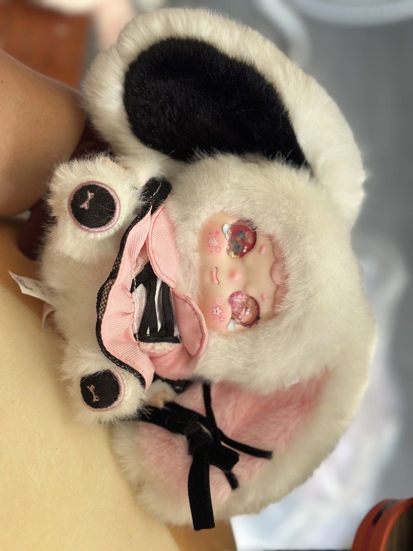 Nommi series white bunny bag charm (Category: Plushies & Soft Toys) located in Baguio. Submitted by cherylcaps95 (Listing ID 1467662474, Image 2). Description: Super cute Good as new Scannable code.