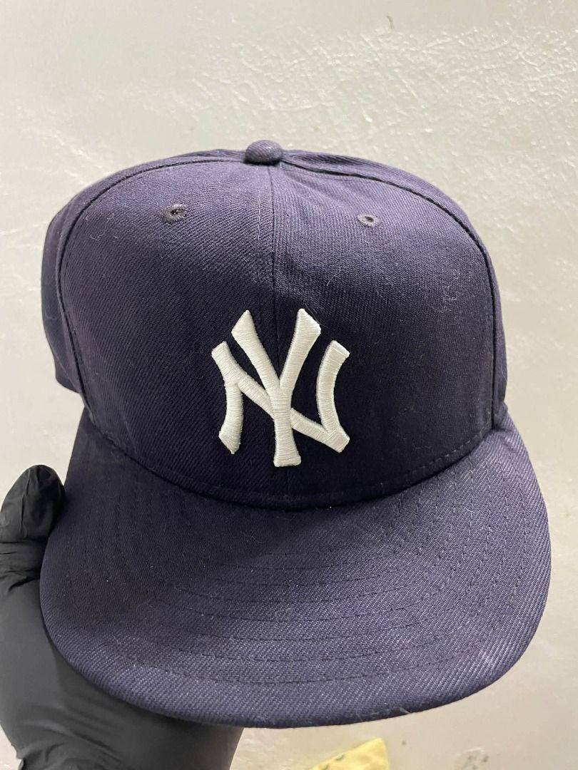 NY OG LOGO ON FIELD HAT (Category: Caps & Hats) located in Caloocan City. Submitted by vntgxlocalsph (Listing ID 1467727251, Image 2). Description: ISSUE : MALAMBOT BRIM COLOR RATE : 8.5/10.