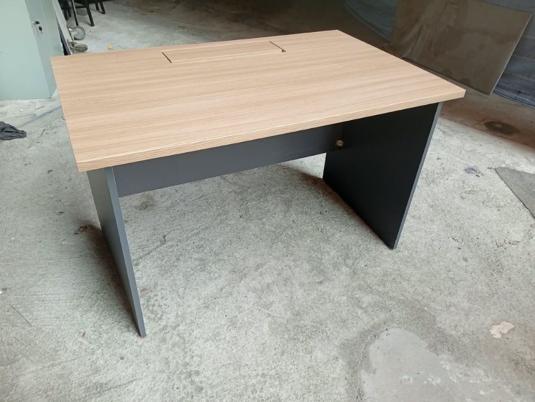 Office Table (Category: Tables & Sets) located in Petaling Jaya. Submitted by nm016648427690 (Listing ID 1467737639, Image 2). Description: Office Drawer Size: W,75.cm,L,120.cm,H,74.cm RM-130 Code :OT-040 Stock Available : 2 Condition : Goods ** (ABOVE PRICE DOES NOT INCLUDE DELIVERY & INSTALLATION) ** We are specialist in BUY or SELL New/Used Home Furniture or Office Equipment [ Perabot Kita Furniture ] Address: L1-03 times 89 Jalan 8A/133, Tama