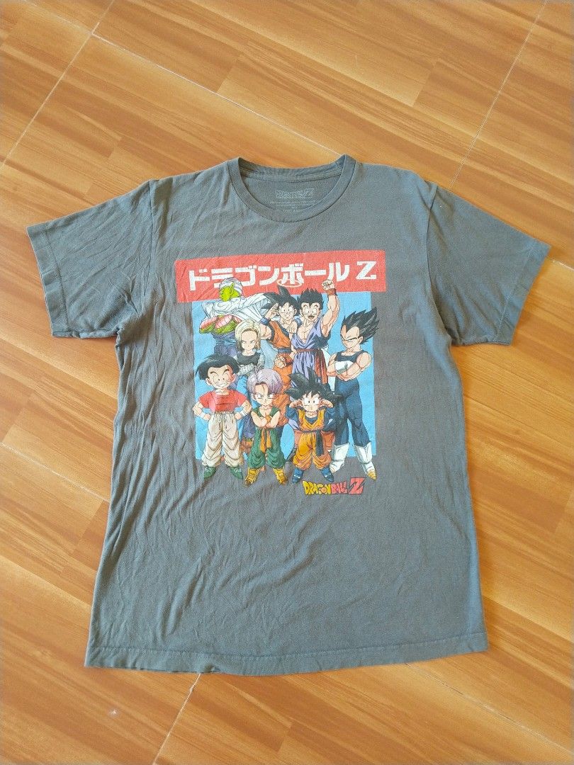 Official Dragon Ball Z Licensed Tee — Size M (Category: Tshirts & Polo Shirts ) located in Mabalacat. Submitted by al_amin_thrift (Listing ID 1467645567, Image 1). Description: Official Dragon Ball Z Licensed Tee — Size M ✔️ Authentic Toei Animation licensed merchandise — not a bootleg ✔️ Size: M (fits 38–40" chest) ✔️ 100% soft cotton, comfortable quality ✔️ Classic group design: Goku, Gohan, Vegeta, Trunks, Piccolo & more ✔️ Excellent pre-loved
